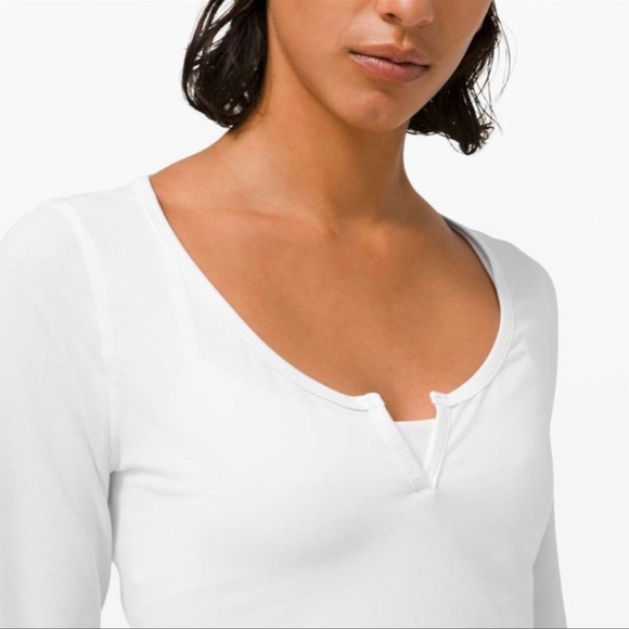 Lululemon Cropped Henley LS - Picture 4 of 7